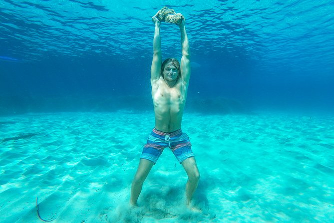 Discover the best corners of the island in paddle surf - Why the changing beach matters in Ibiza