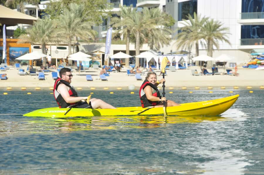 Dubai: 1-hour Kayaking or Stand Up Paddle at Dukes The Palm - What to bring, and what you receive
