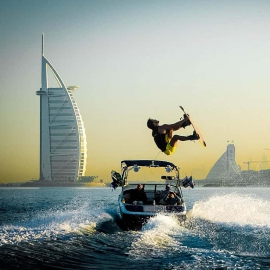 Dubai: 45Min Wakeboarding Experience - Who will get the most from this activity