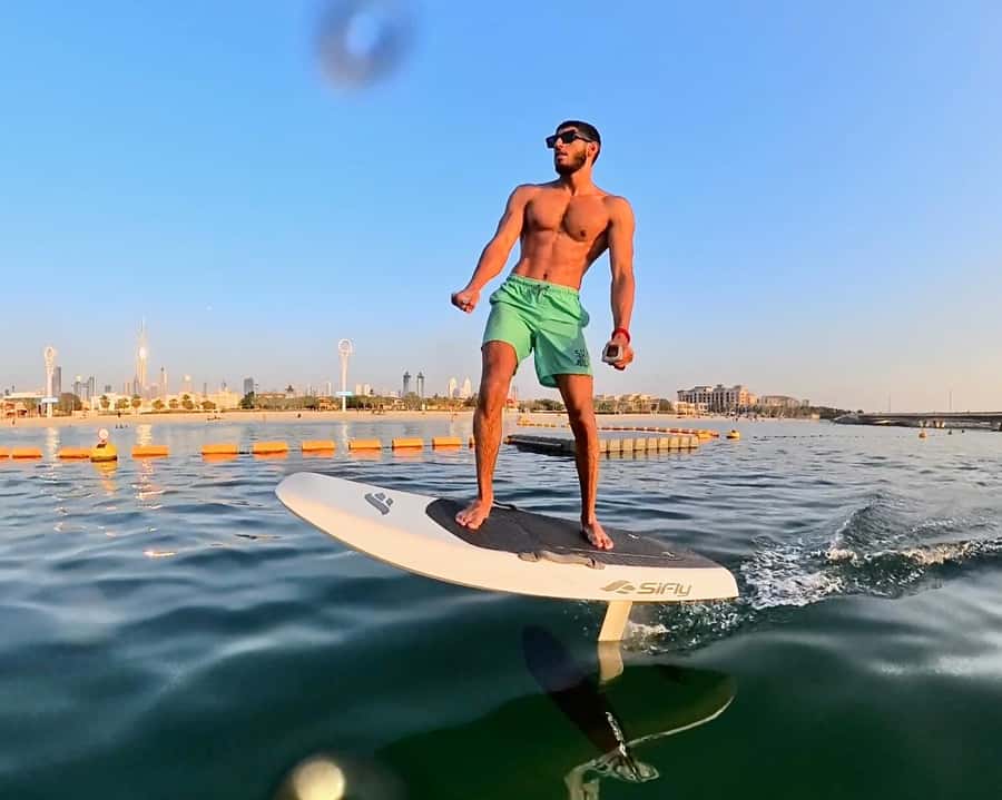 Dubai: Electric Hydrofoil or eFoil Surfboard Experience - Dubai’s skyline from the water