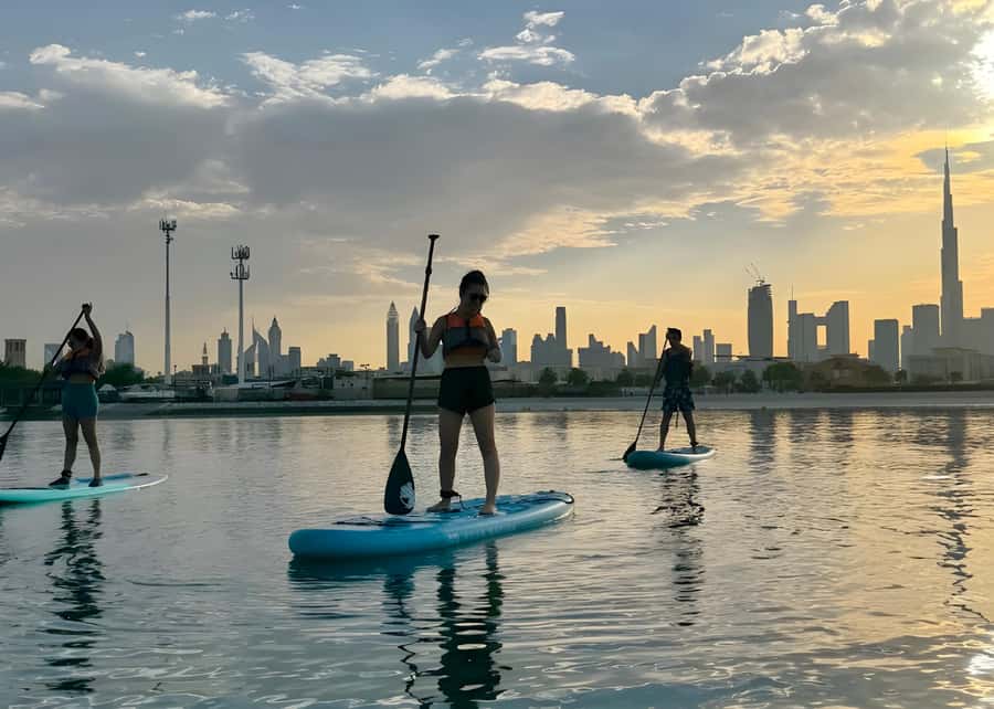 Dubai: Stand-Up Paddle Boarding with Burj Khalifa View - Practical details that affect your decision
