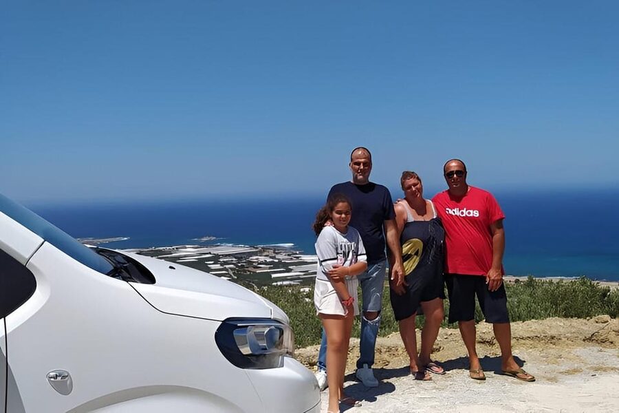 Elafonissi: Private Beach Day Trip with SUP - Fruit, juice, and the practical beach details