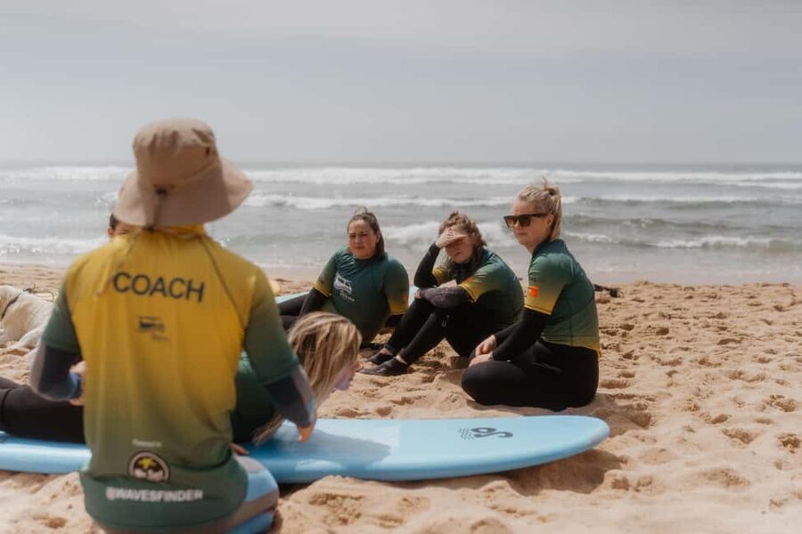 Ericeira: 2h Surfing Lesson - Pickup in the Waves Finder van