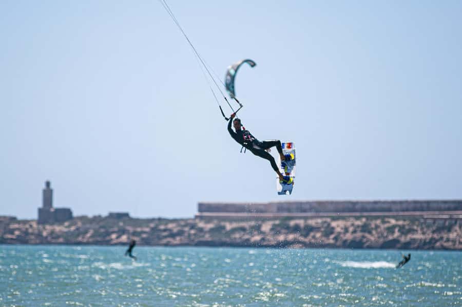 Essaouira: 2-Hour Kite-Surfing Lesson - Should you book the Essaouira kite-surfing lesson?