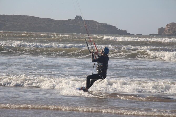Essaouira kitesurf lesson - Launching, body dragging, and the first water work
