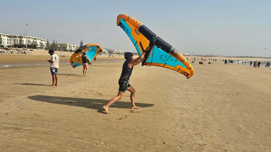 Essaouira: Kitesurf Lesson with changing rooms & Hot showers - What the facilities add to the experience
