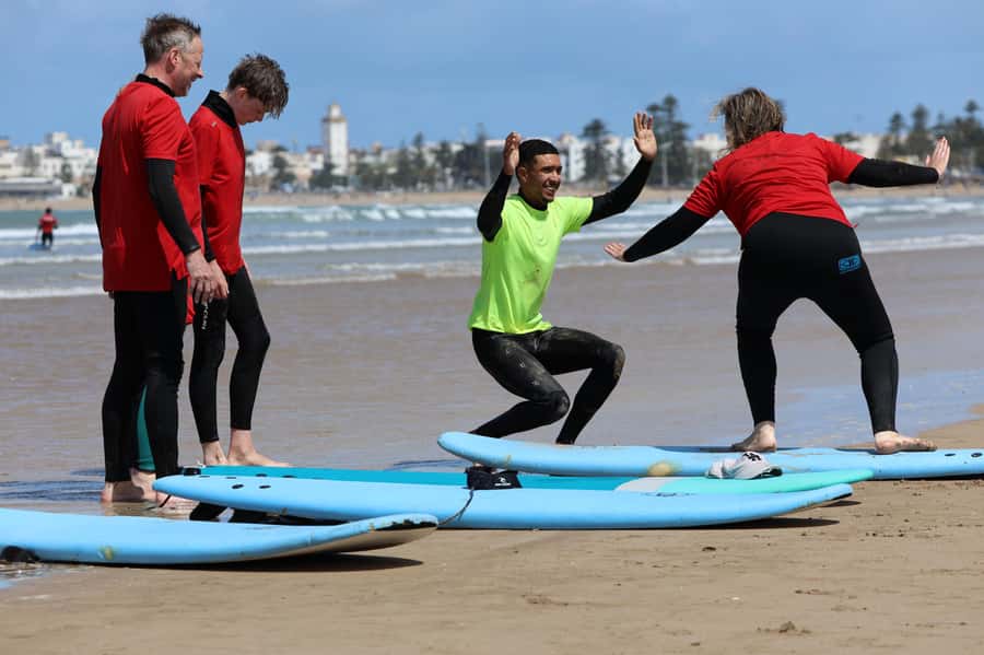 Essaouira: Surf Lessons - The first 20 minutes: warm-up and surfboard basics