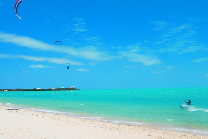 Fast-Track Kiteboarding Camp: Best for Beginners - What to bring to Swaying Palms