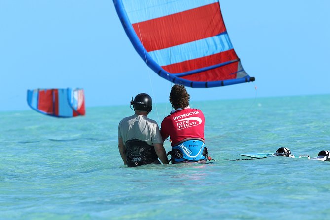 Fast-Track Kiteboarding Camp: Best for Beginners - Weather, tides, and the cancellation rule