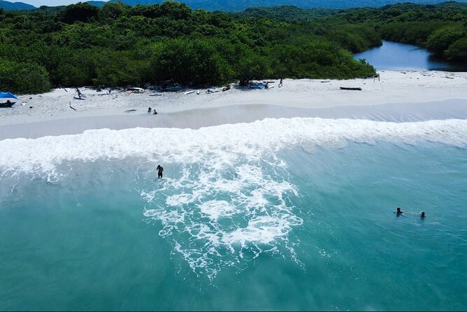 From Sayulita: Surf Trip to La Lancha Beach -all ages & levels - The 30-minute ride to the beach