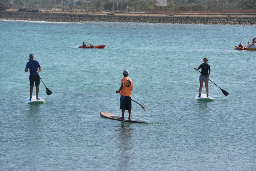 Fuerteventura: 1.5-Hour SUP Course - Caleta de Fuste - Learning the basics before getting wet