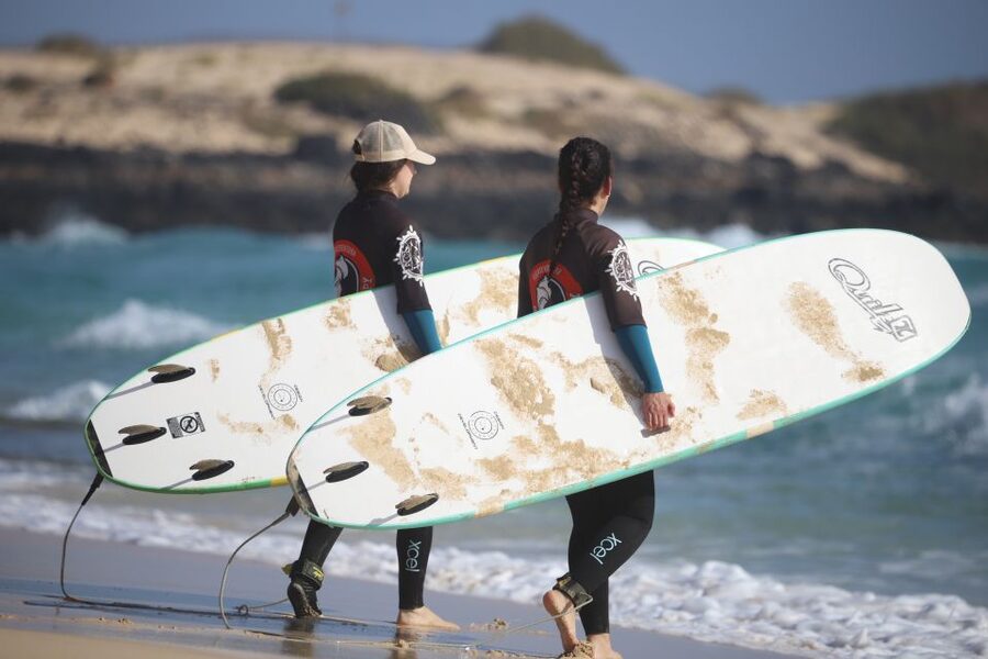 Fuerteventura : Corralejo Surf Lesson - Why this Corralejo lesson works for beginners