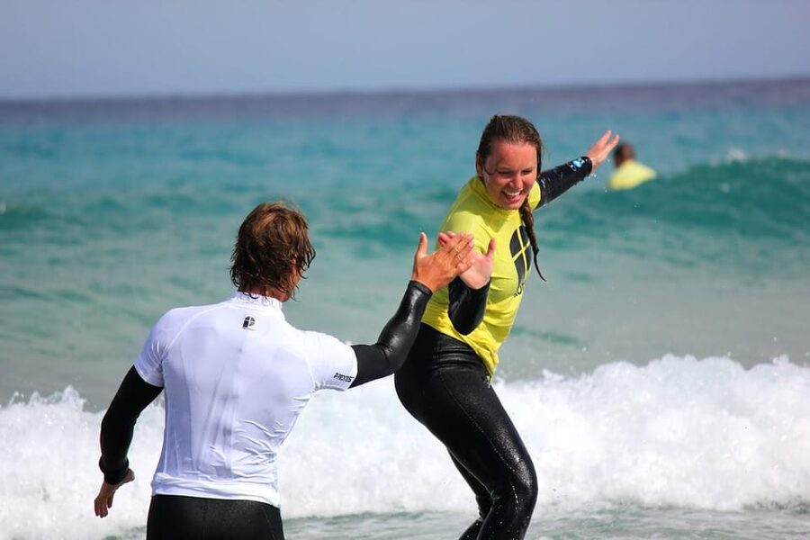 Fuerteventura South: Learn to surf on stunning beaches! - A two-hour beach lesson inside a four-hour outing