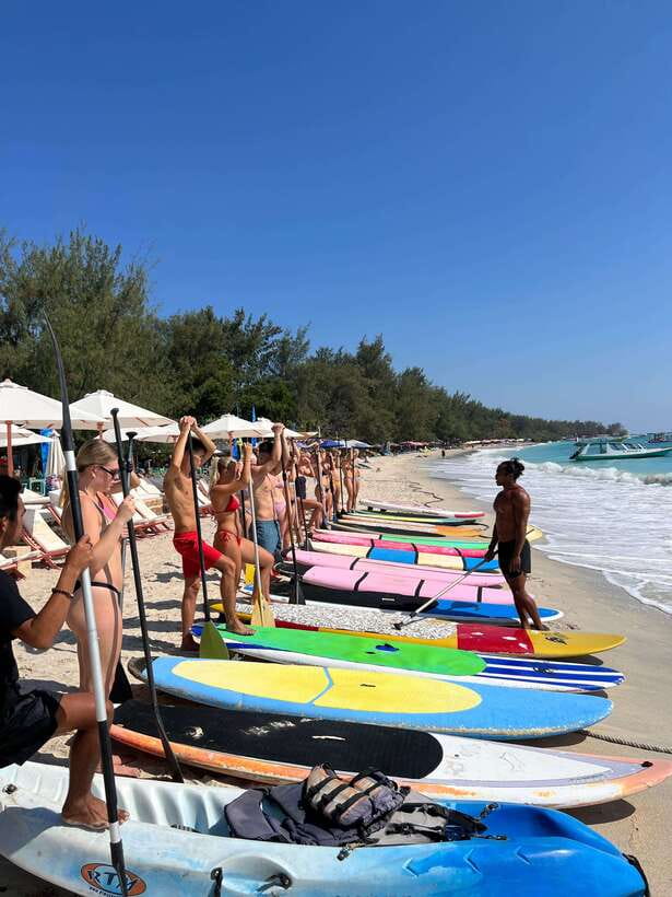 gili sunrise Stand-up paddle boarding or kayaking (droneshot - Sunrise on a Paddleboard or in a Kayak