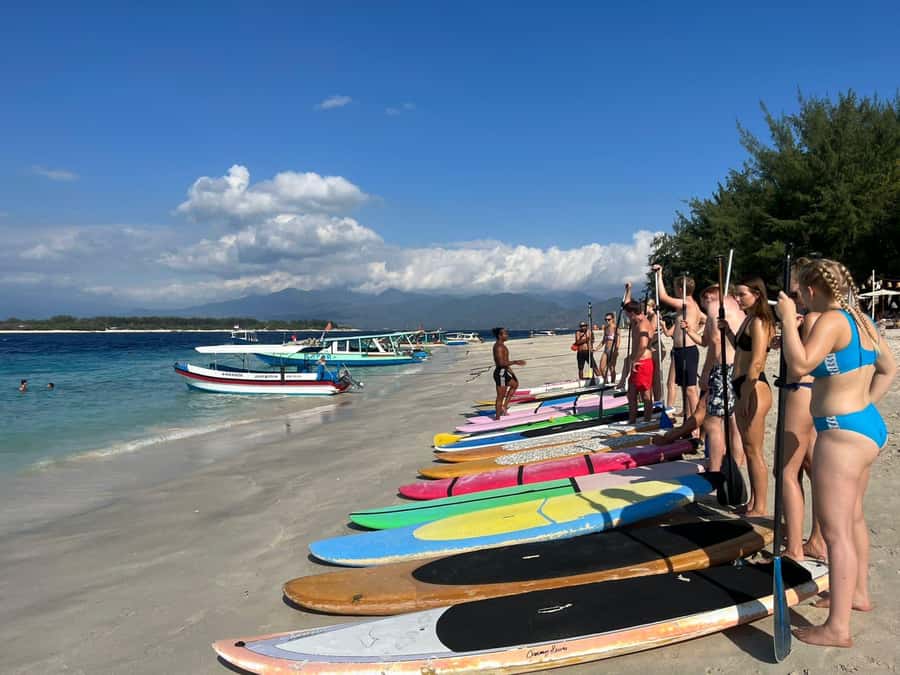 Gili SUP Or Kayak With Drone Shoot . Daylight Or Sunrise - Key points before you book