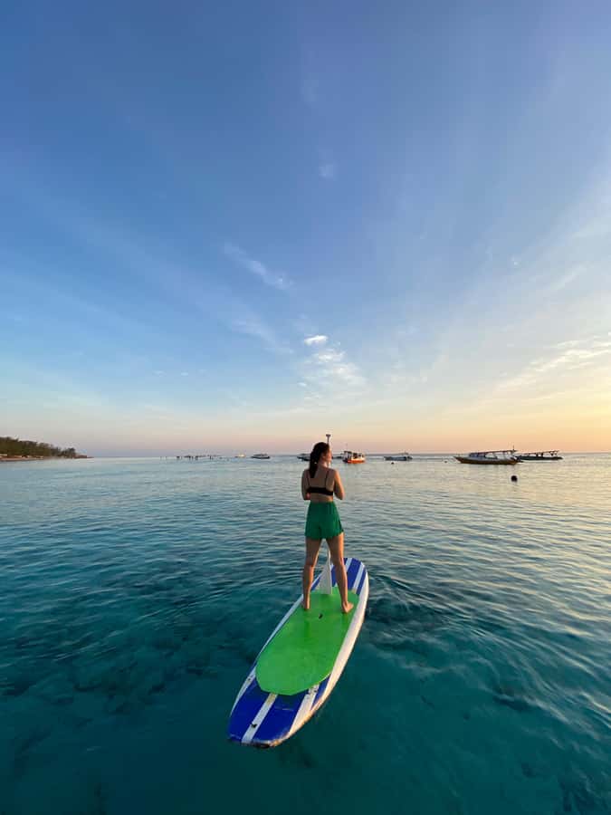 Gili SUP Or Kayak With Drone Shoot . Daylight Or Sunrise - The short lesson for first-time paddlers