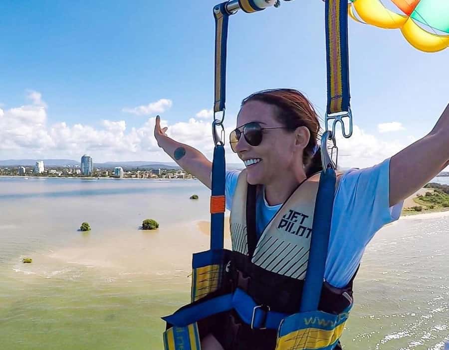 Gold Coast: Surfers Parasailing with Free Photos - The boat ride before takeoff