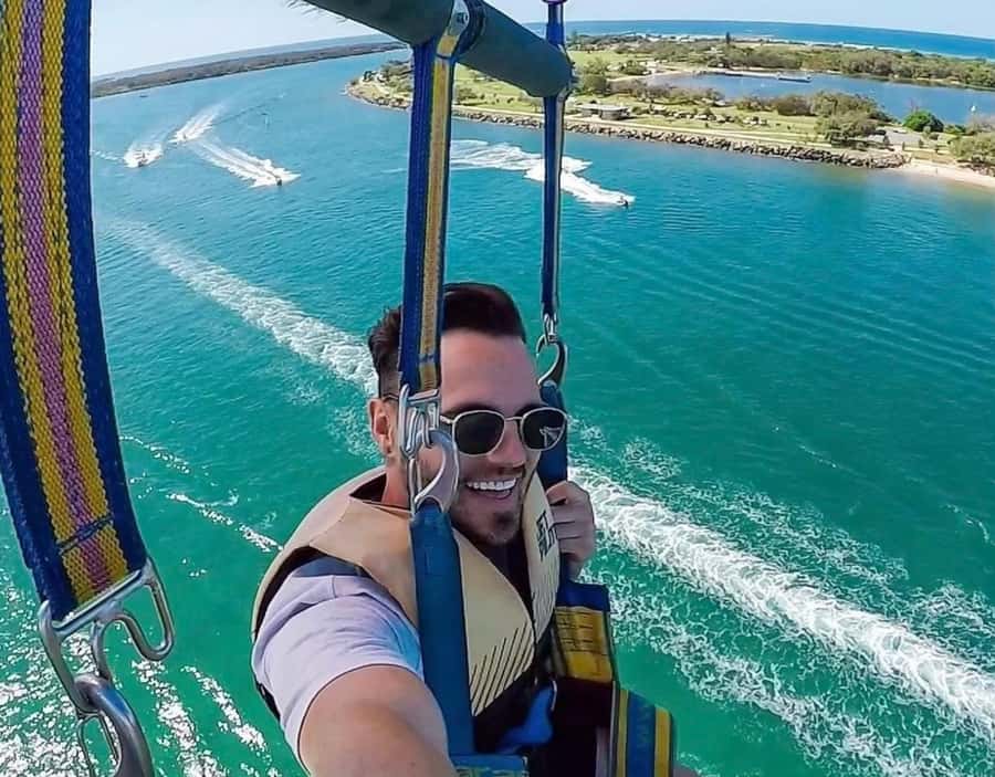 Gold Coast: Surfers Parasailing with Free Photos - Weather can change the plan