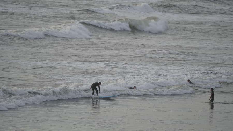 Greymouth: 2-Hour Beginner Surf Lesson - Starting beside the surf trailer in Greymouth