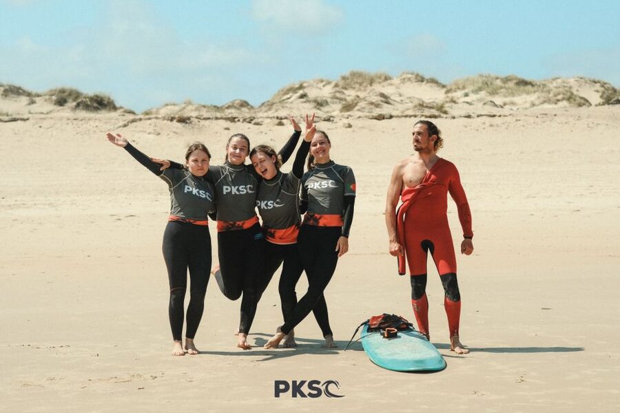 Group Surf Class in Peniche with PKSC - The beach setting and daily rhythm