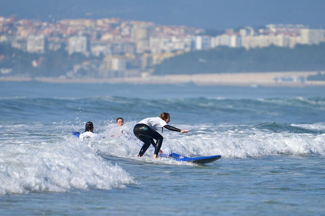Group Surf Lesson in Costa da Caparica - Why the group size makes a difference