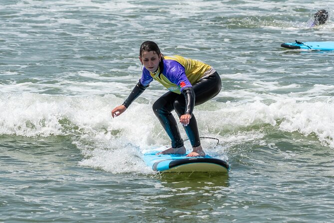 Guided surf tours from Porto city to the beach - Paramos Beach, showers, and the bar next door