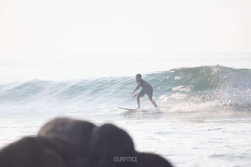 Huatulco: Surf Lesson with surf instructor. All Levels - Who should book this Huatulco surf lesson?