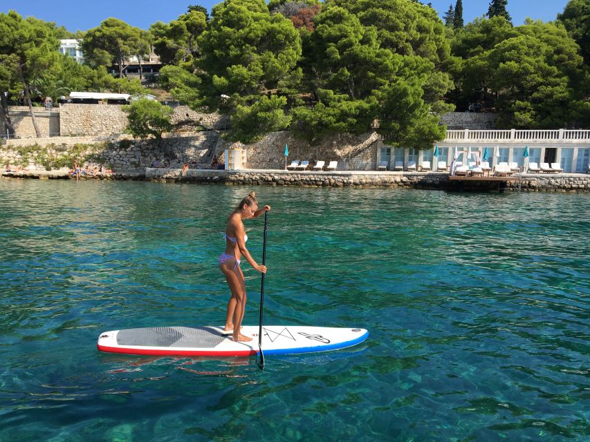 Hvar: Stand Up Paddle Board Rental - How the service feels on the beach