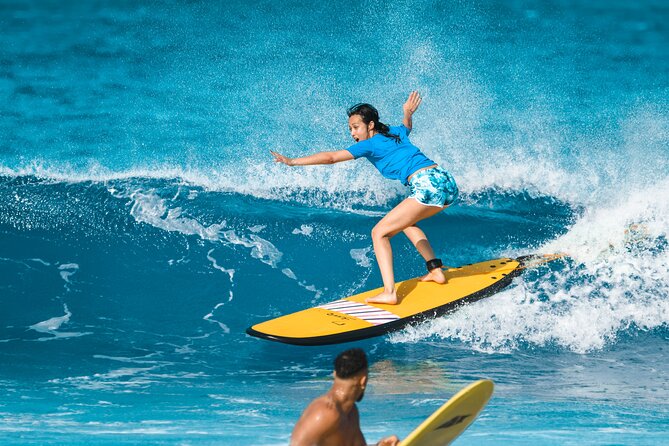 Initiation / Beginner surf lessons in Guadeloupe - Key Points
