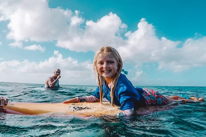 Initiation / Beginner surf lessons in Guadeloupe - From First Instructions to Time in the Water