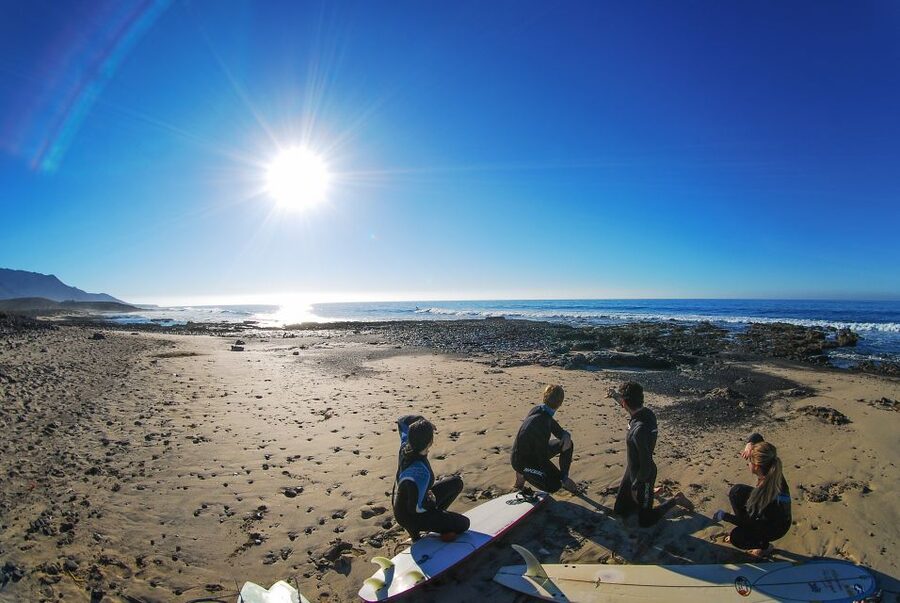 Intermediate & Advenced Surf Course in Fuerteventura's south - Coaching where the waves break