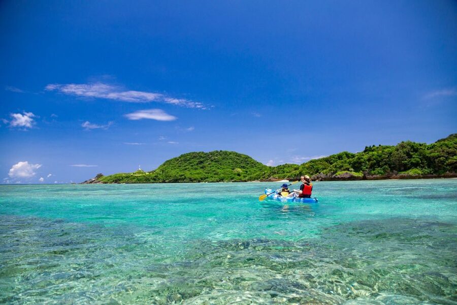Ishigaki Island: SUP or Kayaking experience at Kabira Bay - Guides, instruction, and language
