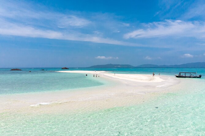 Ishigaki Phantom Island Snorkeling ＆ Kabira Bay SUP or Canoeing - Language, group size, and the feel of the outing