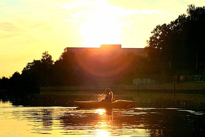 Kayak or SUP tour on the water through Saarbrücken - Looking toward Saarbrücken Old Town