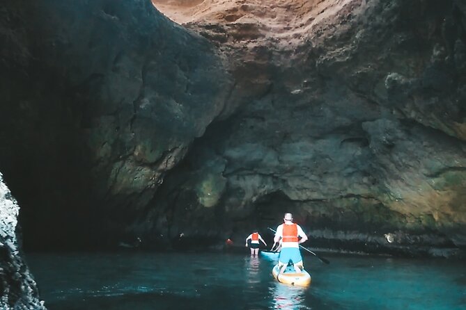 Kayak & Stand Up Paddle in Ferragudo | SELF-GUIDED - Igreja de Ferragudo and the old fort views