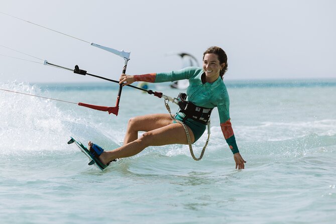 Kitesurfing 2-Hours for Beginners with Transfer in Hurghada - Your first two hours on a Hurghada kite beach