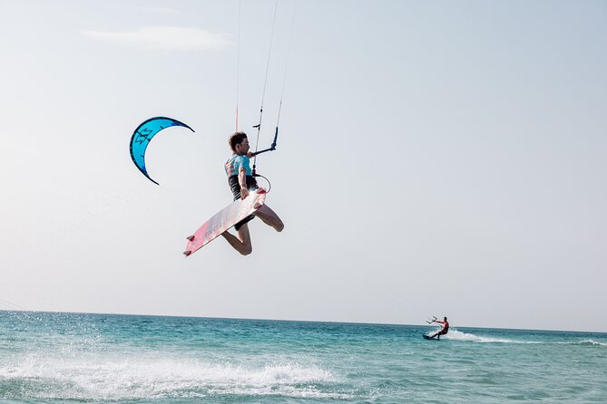 Kitesurfing 2-Hours for Beginners with Transfer in Hurghada - What the $63 price really covers