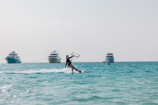 Kitesurfing 2-Hours for Beginners with Transfer in Hurghada - Transfers, timing, and group size in Hurghada