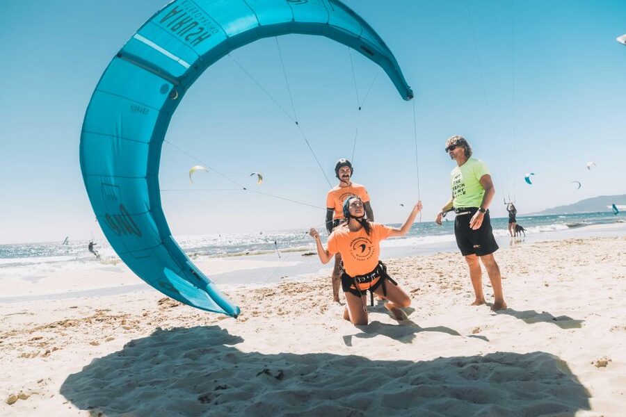 Kitesurfing in Tarifa - The school’s teaching style and safety support