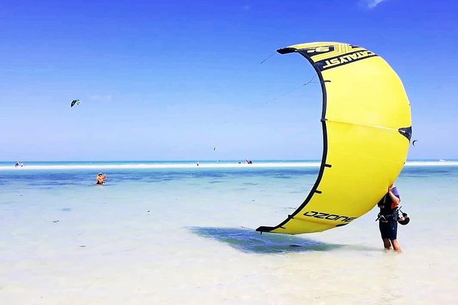 Kitesurfing lessons in Isla Holbox - The instructors make the largest difference