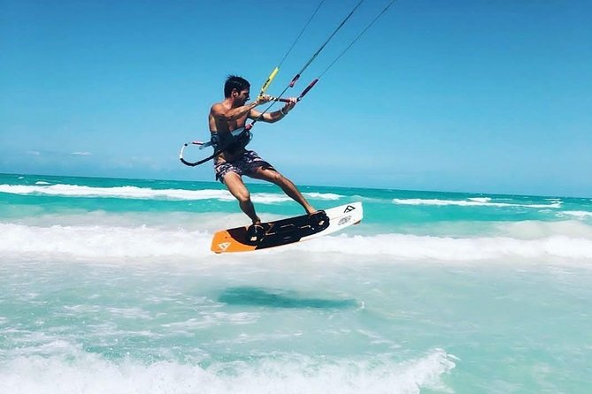Kitesurfing lessons in Isla Holbox - Las Nubes: the sensible place to begin