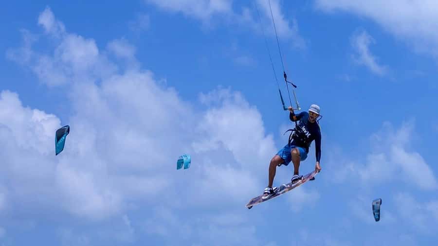 Koh Samui: Beachfront Kitesurfing Lesson with Professionals - What the water exercises are really like