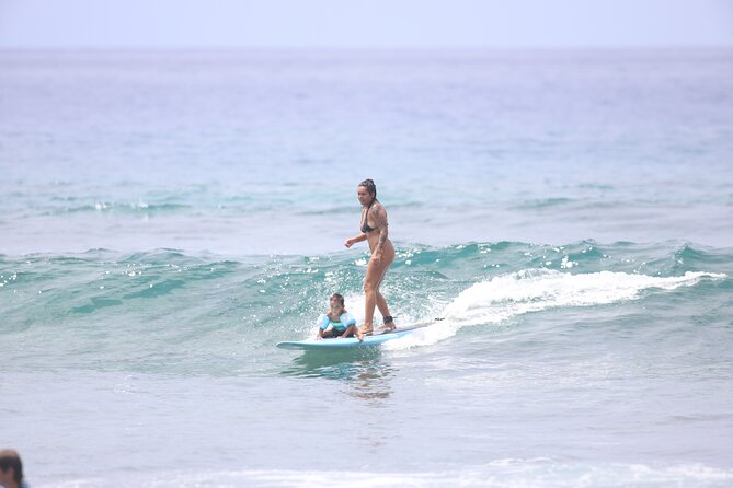 Kona Surf Lesson in Kahaluu - The beach lesson covers more than standing up
