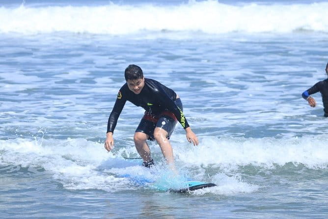 Kuta Beach Bali, 1 on 1 Surfing Lesson Orange Surf Bali - A short break, then a second attempt