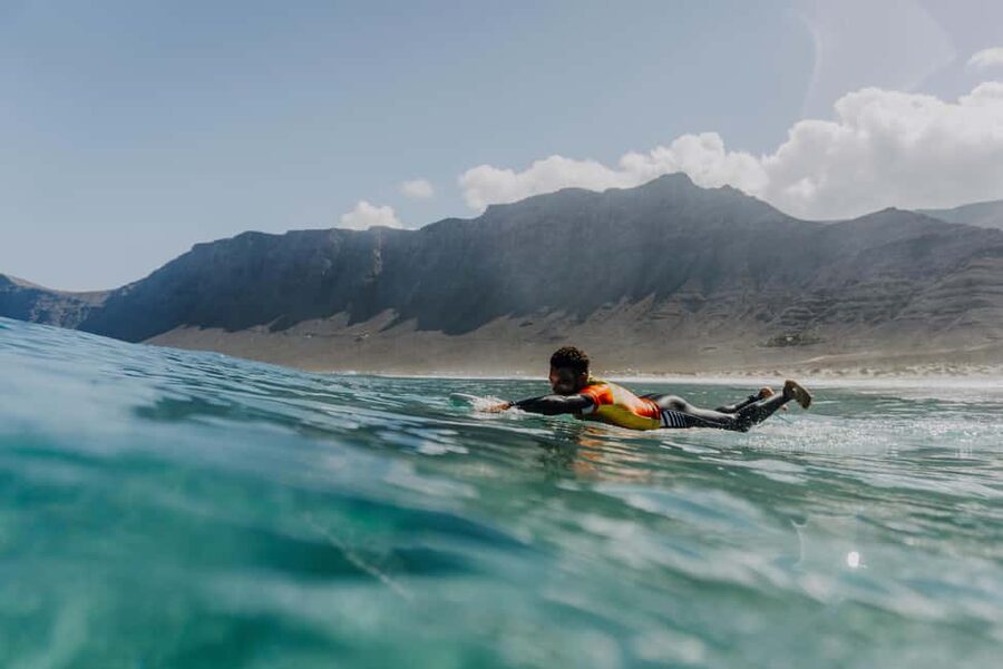 Lanzarote: Famara Surf Lessons & Courses for All Levels - Why Famara works so well for a first surf lesson