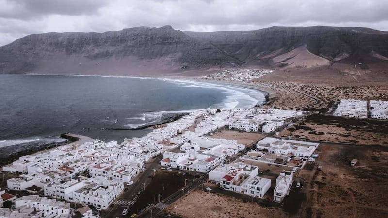 Lanzarote's First Surf School - 2-hour or 4-hour classes - What happens in a beginner class