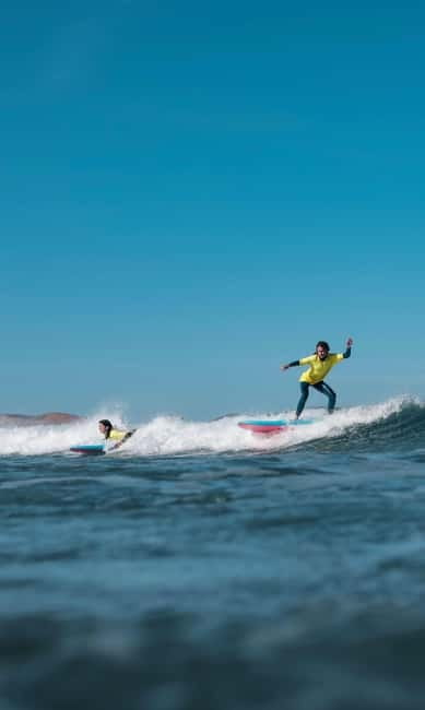 Lanzarote's First Surf School - 2-hour or 4-hour classes - What changes for intermediate surfers