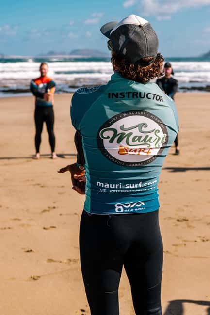 Lanzarote: Surf Experience in Famara with MauriSurf - Key points to know before booking