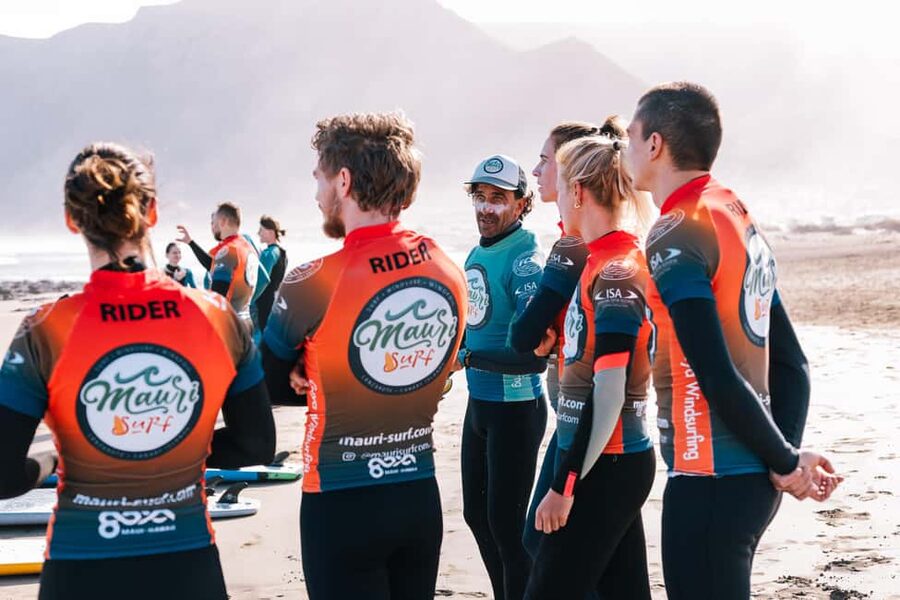 Lanzarote: Surf Experience in Famara with MauriSurf - Who will enjoy this surf lesson most?