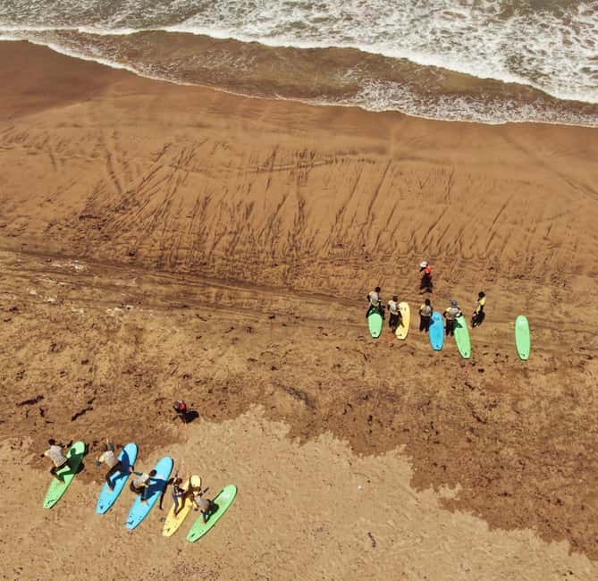 Lanzarote: Surf Lessons in Famara, 2 or 4 Hour - Why Famara is a good place to learn